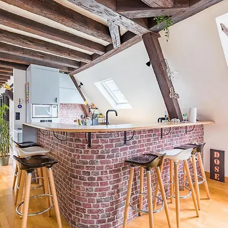 Vieux 2 Personnes 1 Min Plumereau Tours
