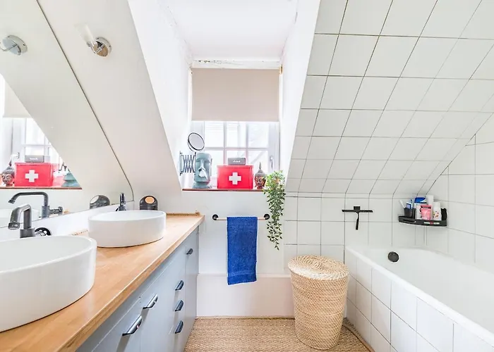 Vieux 2 Personnes 1 Min Plumereau *