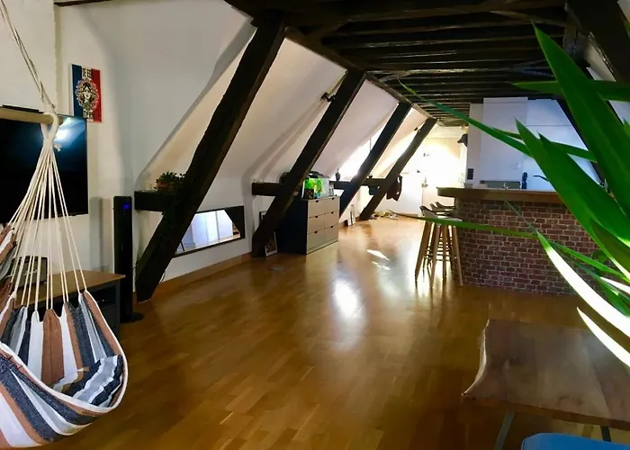 Vieux 2 Personnes 1 Min Plumereau 투르